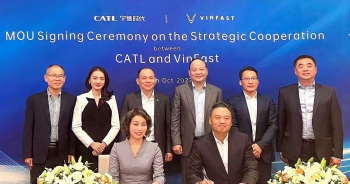 Ông Phạm Nhật Vượng sang Nhật thúc đẩy hợp tác phát triển xe điện VinFast