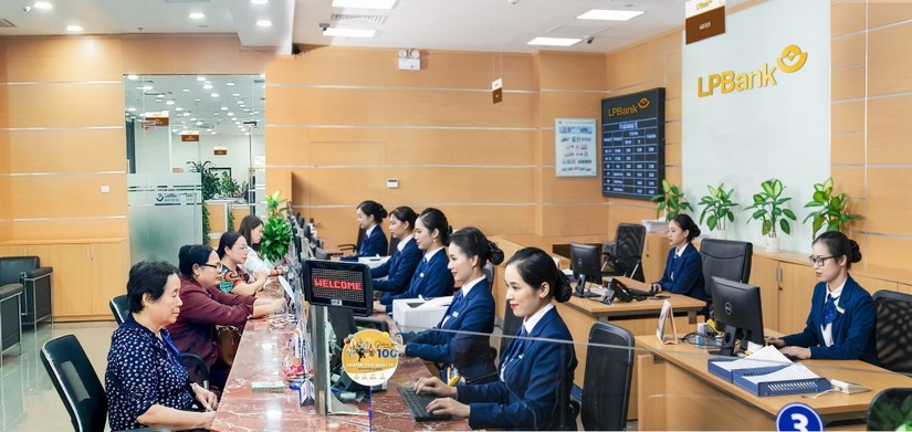 LPBank huy động 4.200 tỷ đồng từ tr&aacute;i phiếu