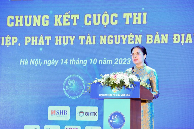 Chủ tịch Hội Li&ecirc;n hiệp Phụ nữ Việt Nam H&agrave; Thị Nga ph&aacute;t biểu tại sự kiện. Ảnh: VGP