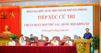 Chủ tịch Quốc hội Vương Đình Huệ tiếp xúc cử tri TP Hải Phòng