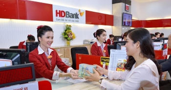 Tháng của “phái đẹp”: Nữ khách hàng trúng thưởng 500 triệu đồng từ HDBank