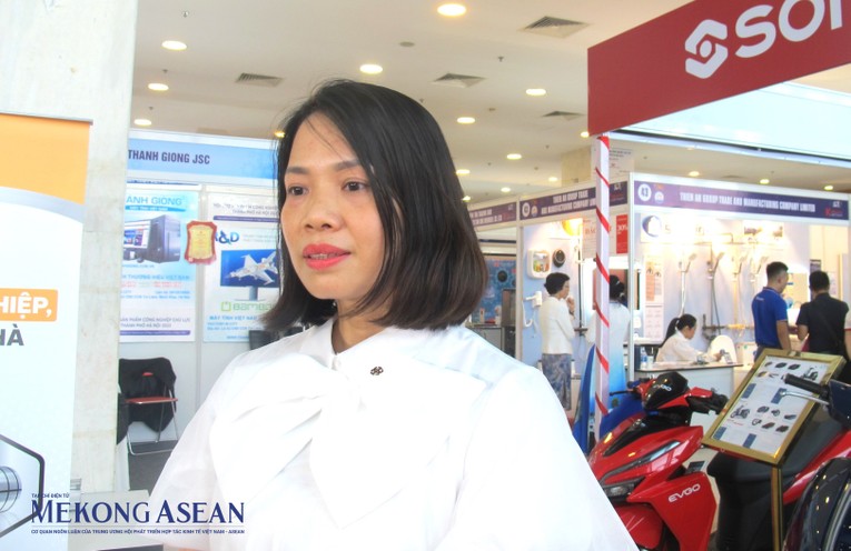 B&agrave; Nguyễn Thị Lợi, Phụ tr&aacute;ch Kinh doanh xuất khẩu của C&ocirc;ng ty Sơn H&agrave;. Ảnh: Anh Thư