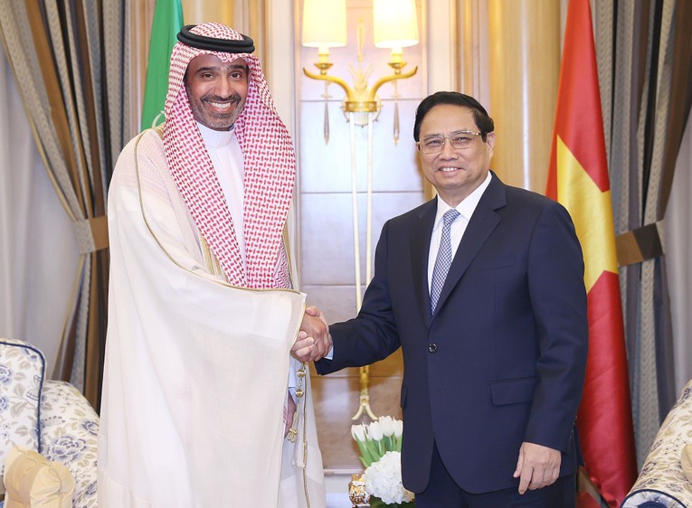Bộ trưởng Nguồn nh&acirc;n lực v&agrave; Ph&aacute;t triển x&atilde; hội Ahmad bin Sulaiman AlRajhi cho biết Saudi Arabia c&oacute; kế hoạch tăng tiếp nhận th&ecirc;m 10 triệu lao động nước ngo&agrave;i trong thời gian tới. Ảnh: VGP