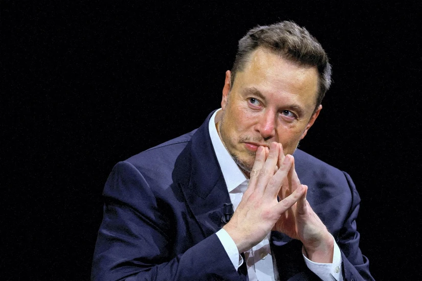 Tỷ ph&uacute; Elon Musk - Gi&aacute;m đốc điều h&agrave;nh SpaceX. Ảnh: Reuters