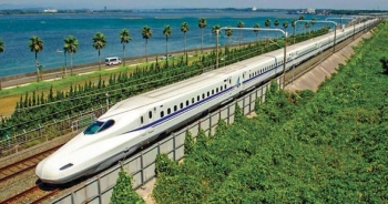 Nhật Bản sẵn sàng hỗ trợ Việt Nam nghiên cứu đầu tư đường sắt cao tốc