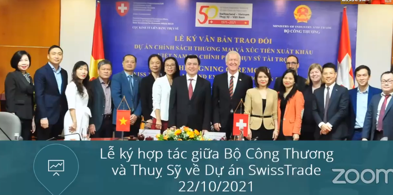 Thương mại trực tuyến, tận dụng công nghệ số để nối lại những đứt gãy trong chuỗi cung ứng