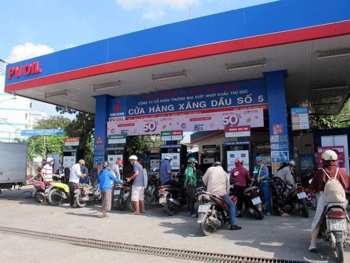 Nhập khẩu xăng dầu 10 th&aacute;ng: Giảm 16,1% về lượng, tăng 44% về gi&aacute; trị