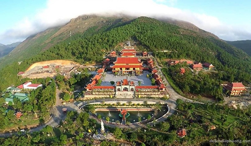 Du lịch Khu di t&iacute;ch danh thắng C&ocirc;n Sơn