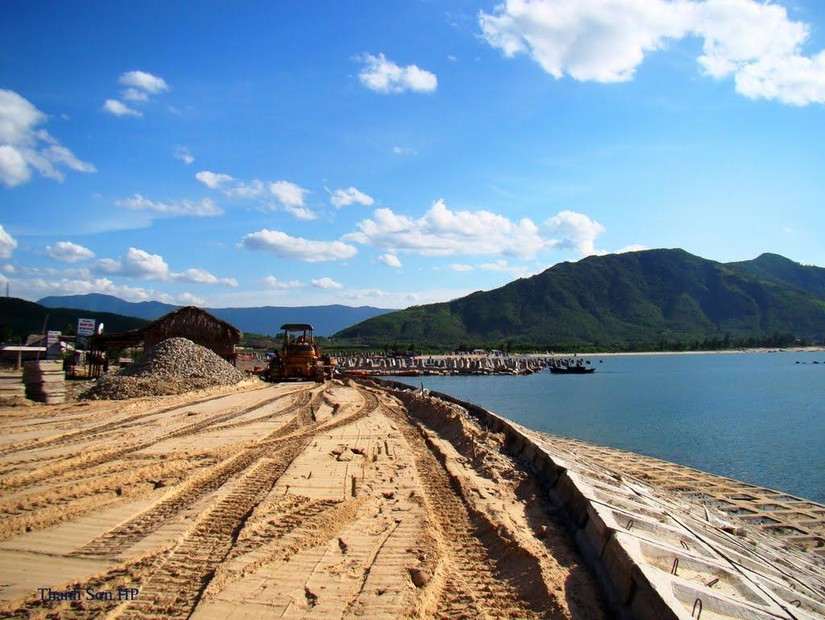 H&agrave; Tĩnh đề xuất Trung ương hỗ trợ 500 tỷ đồng đầu tư hạ tầng khu kinh tế Vũng &Aacute;ng