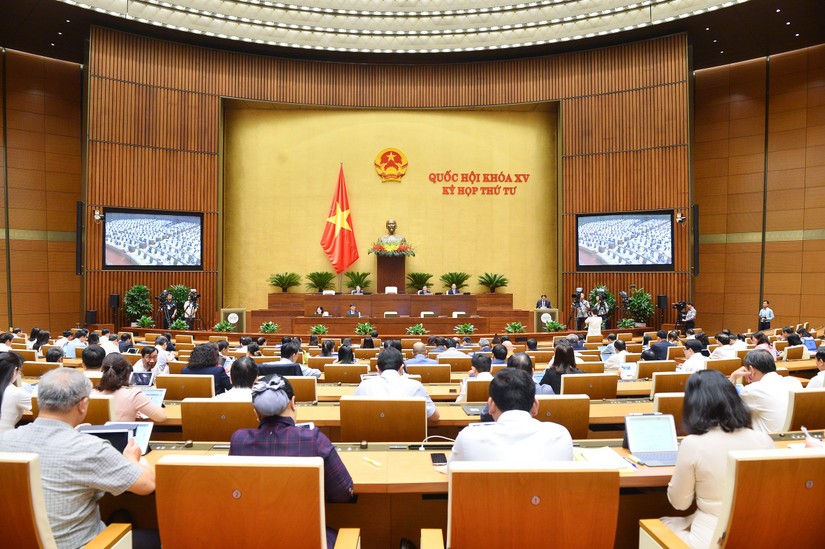 Quốc hội h&ocirc;m nay nghe tờ tr&igrave;nh dự thảo Luật Gi&aacute; (sửa đổi)