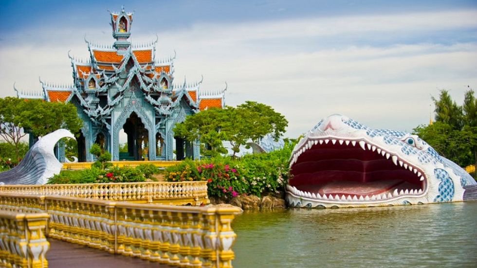 Việc x&acirc;y dựng v&agrave; bảo tồn Muong Boran của Th&aacute;i Lan l&agrave; một b&agrave;i học qu&yacute; gi&aacute; trong việc phục dựng v&agrave; khai th&aacute;c c&aacute;c c&ocirc;ng tr&igrave;nh kiến tr&uacute;c cổ.