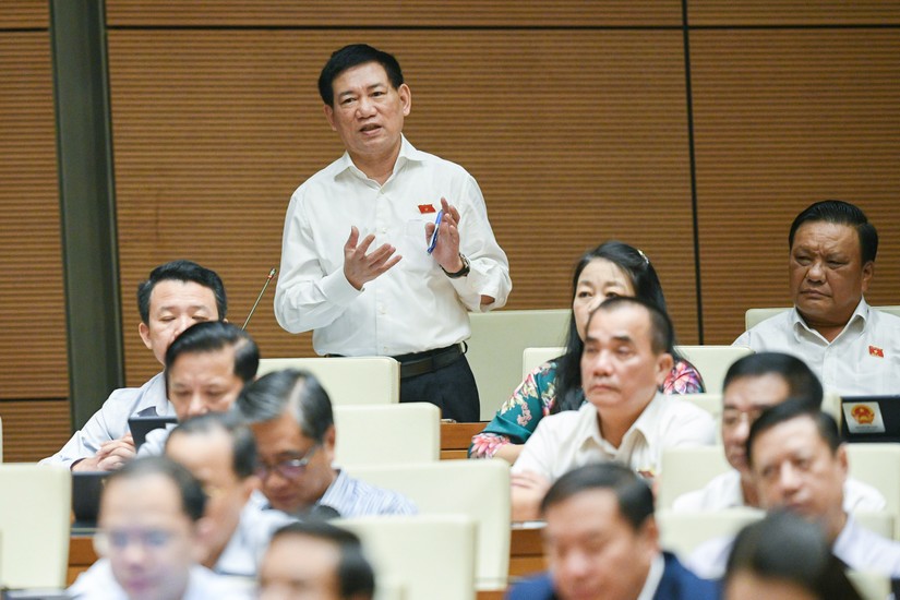 Bộ trưởng Bộ T&agrave;i ch&iacute;nh Hồ Đức Phớc trao đổi về vấn đề tự chủ t&agrave;i ch&iacute;nh của c&aacute;c đơn vị sự nghiệp c&ocirc;ng lập