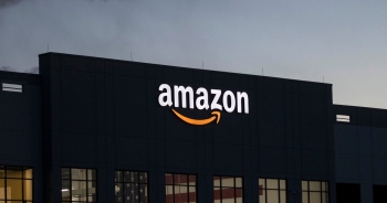 Amazon là công ty đầu tiên mất 1.000 tỷ USD vốn hóa chỉ sau 1 năm