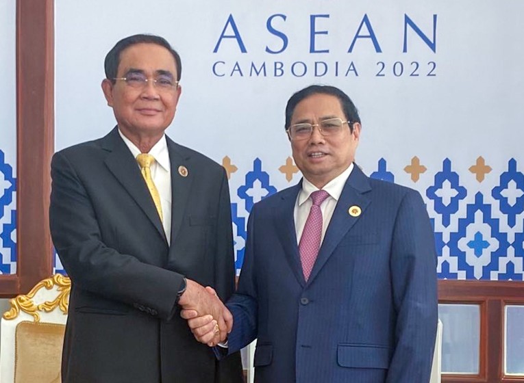 Thủ tướng Ch&iacute;nh phủ Phạm Minh Ch&iacute;nh v&agrave; Thủ tướng Th&aacute;i Lan Prayut Chan-o-cha. Ảnh: VGP