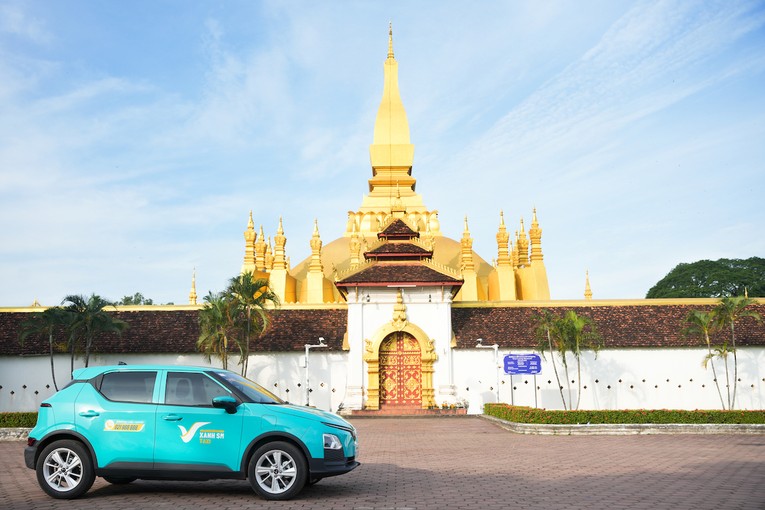 Ngắm trước dàn taxi điện Xanh SM sắp lăn bánh tại Lào