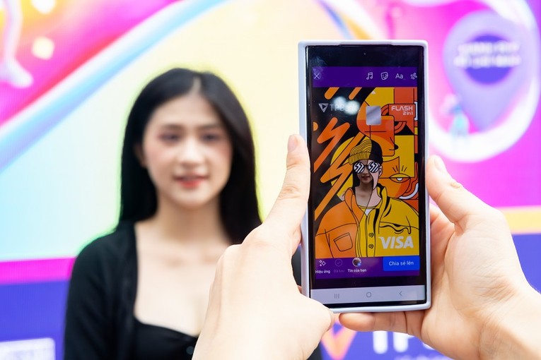 Một số hoạt động th&uacute; vị tại TPBank 2in1 Concert.