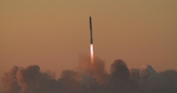 Tên lửa Starship của SpaceX nổ tung trên bầu trời Texas