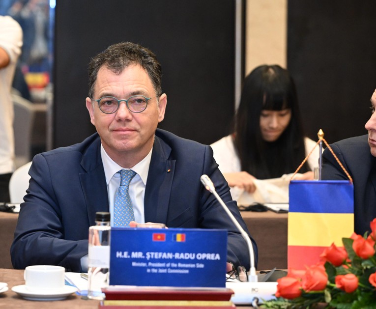 Bộ trưởng Kinh tế, Doanh nghiệp v&agrave; Du lịch Romania Stefan-Radu Oprea cho biết đo&agrave;n Romania tới Việt Nam lần n&agrave;y c&oacute; sự tham gia của một số ng&agrave;nh, doanh nghiệp mong muốn t&igrave;m kiếm hợp t&aacute;c với Việt Nam. Ảnh: Bộ C&ocirc;ng Thương