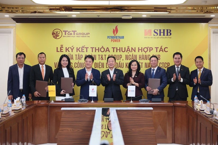 Đại diện T&amp;amp;amp;T Group, SHB v&agrave; PV Power tại Lễ k&yacute; kết Thỏa thuận hợp t&aacute;c