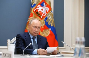 Tổng thống Putin: &apos;Nga không từ chối đàm phán hòa bình với Ukraine&apos;