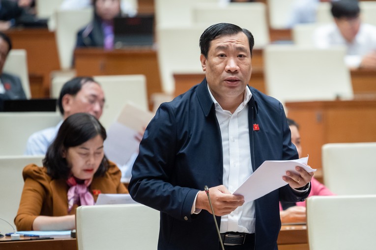 Đại biểu Thạch Phước B&igrave;nh - Đo&agrave;n ĐBQH tỉnh Tr&agrave; Vinh