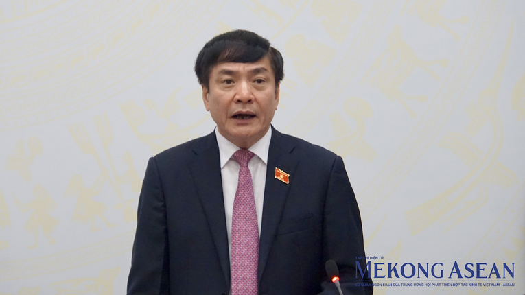 Tổng Thư k&yacute; Quốc hội B&ugrave;i Văn Cường chia sẻ tại họp b&aacute;o. Ảnh: Đinh Nhung - Mekong ASEAN