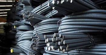 Giá thép trong nước tiếp tục giảm