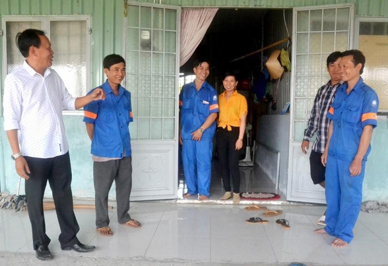 Đề xuất Ch&iacute;nh phủ hỗ trợ chi ph&iacute; nh&agrave; ở cho người lao động th&ocirc;ng qua DN