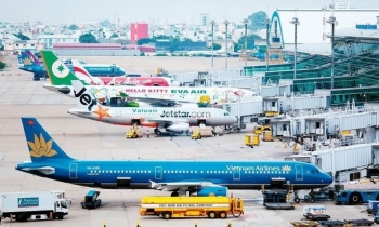 Thí điểm khôi phục các chuyến bay thương mại quốc tế từ 1/1/2022