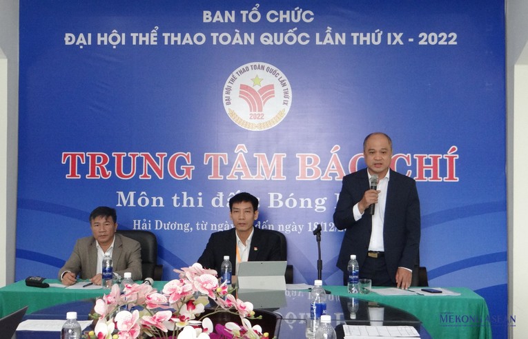 &Ocirc;ng Phan Tuấn, Trưởng Bộ m&ocirc;n b&oacute;ng b&agrave;n, Tổng Thư k&yacute; Li&ecirc;n đo&agrave;n B&oacute;ng b&agrave;n Việt Nam cung cấp một số th&ocirc;ng tin tại buổi họp b&aacute;o.
