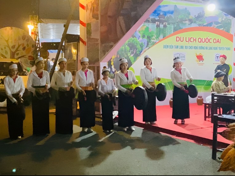 Kết hợp sản phẩm v&agrave; văn h&oacute;a n&ocirc;ng nghiệp Quốc Oai, H&agrave; Nội.