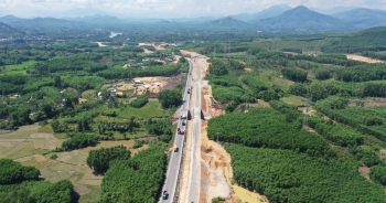 Phương tiện nào được lưu thông trên tuyến cao tốc Bắc Nam đoạn Cam Lộ - La Sơn?