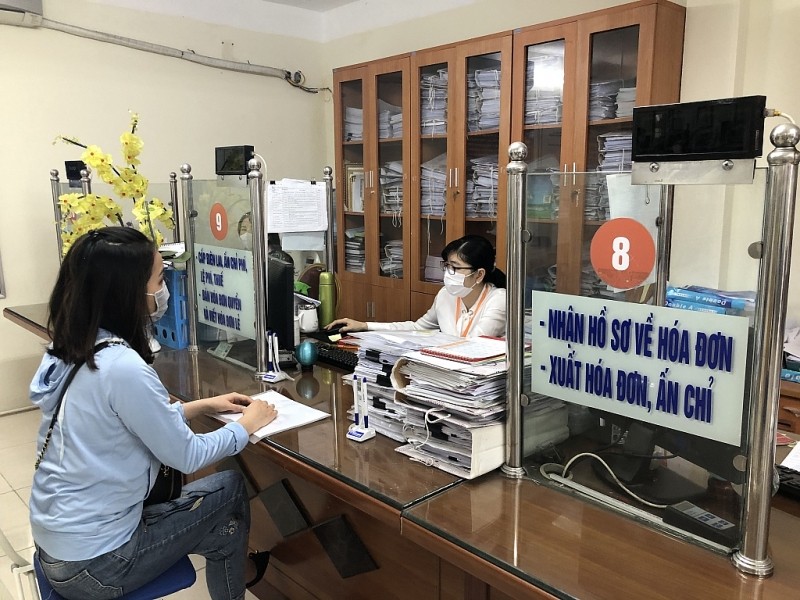 Năm 2022 thu chi ng&acirc;n s&aacute;ch Nh&agrave; nước bằng tiền mặt giảm mạnh