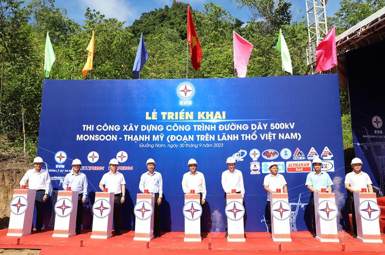 Lễ triển khai thi c&ocirc;ng x&acirc;y dựng c&ocirc;ng tr&igrave;nh đường d&acirc;y 500kV Monsoon - Thạnh Mỹ (đoạn tr&ecirc;n l&atilde;nh thổ Việt Nam). Ảnh: EVN