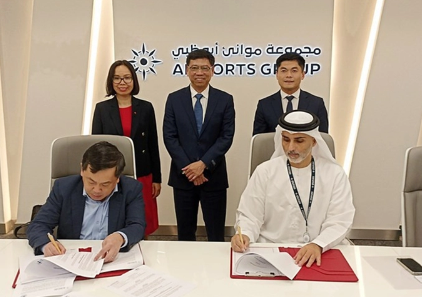 Cục Hàng hải ký kết hợp tác đầu tư cảng biển với tập đoàn của UAE