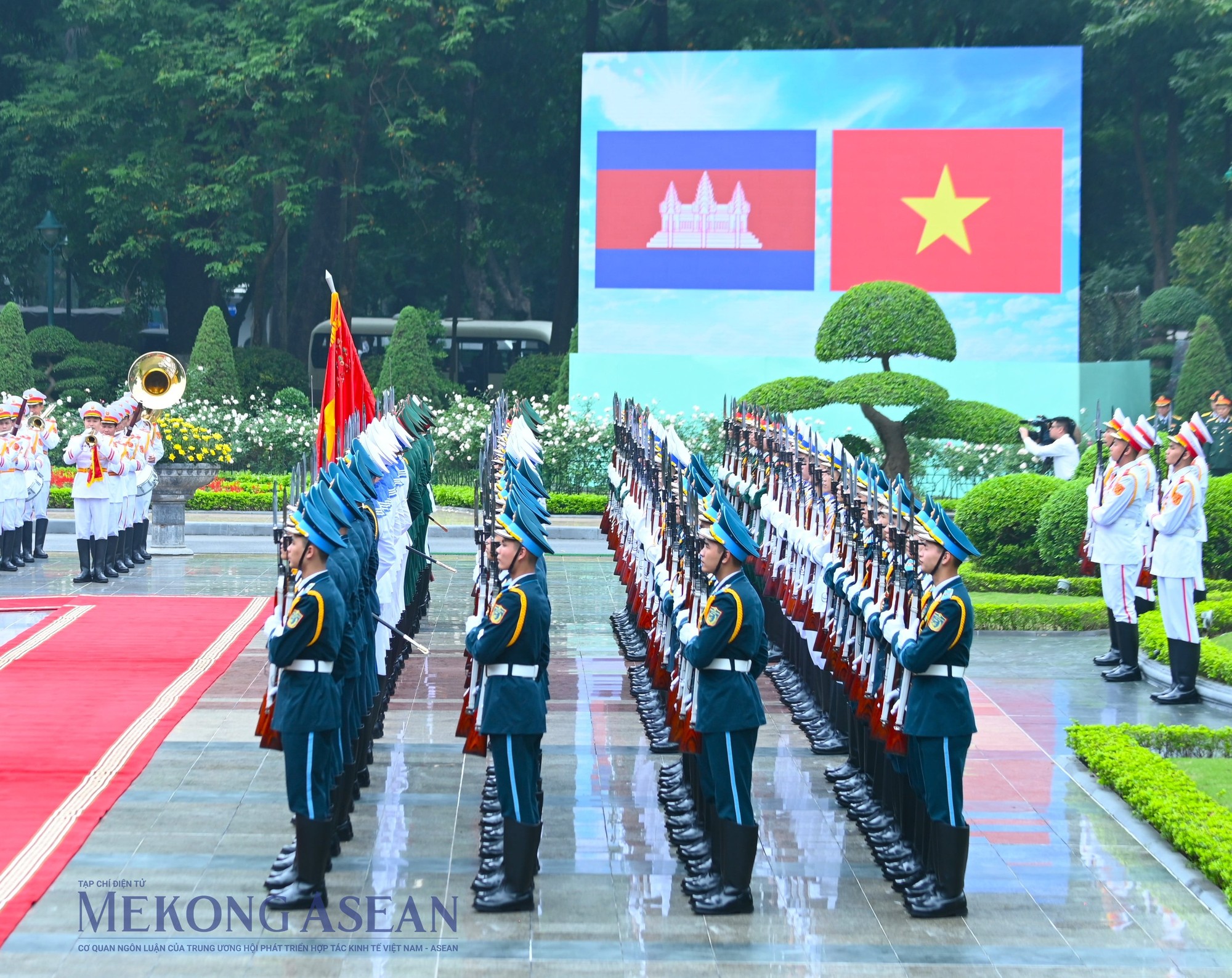 C&aacute;c chiến sĩ đội danh dự Qu&acirc;n đội Nh&acirc;n d&acirc;n Việt Nam. Ảnh: Đỗ Thảo