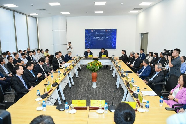 C&aacute;c đại biểu tham dự lễ khai giảng. Ảnh: MPI