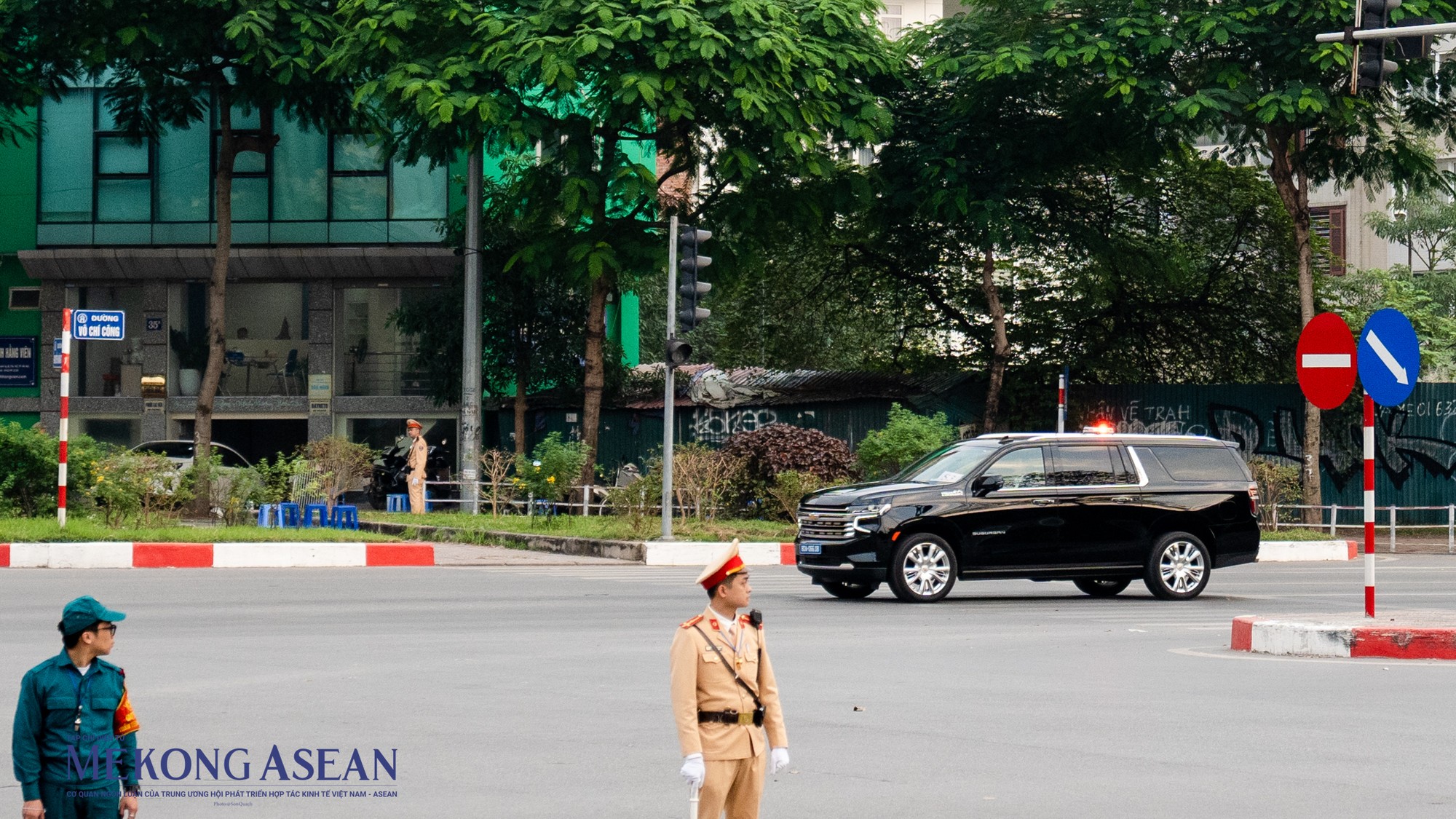 Đ&acirc;y l&agrave; chuyến thăm Việt Nam thứ ba của Tổng b&iacute; thư, Chủ tịch nước Trung Quốc Tập Cận B&igrave;nh tr&ecirc;n cương vị người đứng đầu Đảng v&agrave; Nh&agrave; nước Trung Quốc. Kết th&uacute;c chuyến thăm, Việt Nam v&agrave; Trung Quốc nhất tr&iacute; ra &ldquo;Tuy&ecirc;n bố chung về việc tiếp tục l&agrave;m s&acirc;u sắc v&agrave; n&acirc;ng tầm quan hệ Đối t&aacute;c Hợp t&aacute;c Chiến lược to&agrave;n diện, x&acirc;y dựng Cộng đồng chia sẻ tương lai Việt Nam &ndash; Trung Quốc c&oacute; &yacute; nghĩa chiến lược&rdquo;.