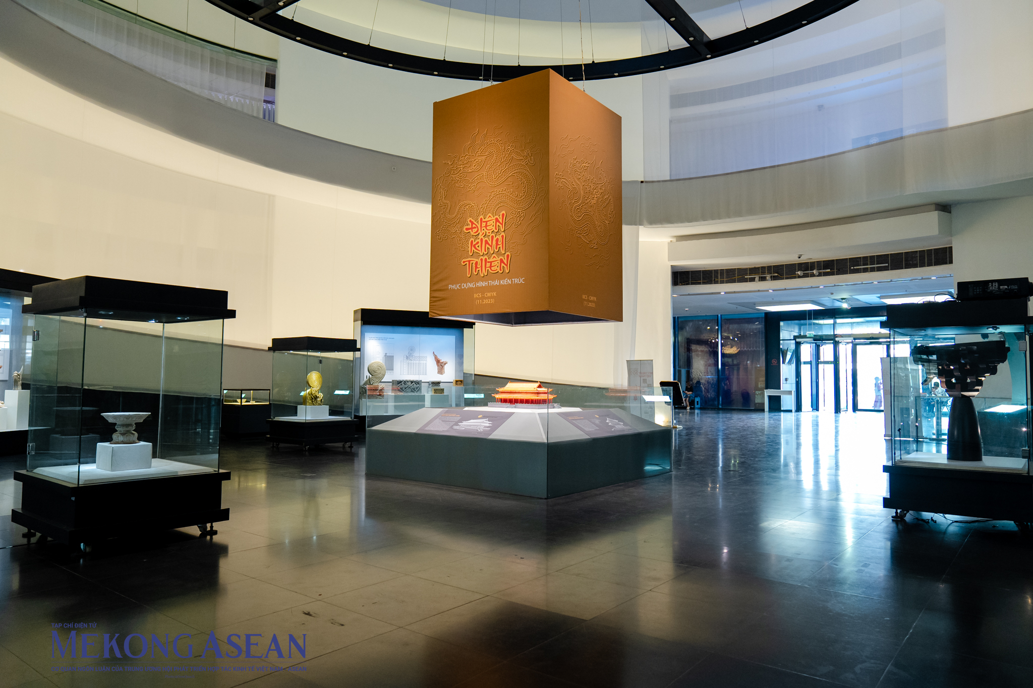 Giải m&atilde; b&iacute; ẩn kiến tr&uacute;c điện K&iacute;nh Thi&ecirc;n, Ho&agrave;ng th&agrave;nh Thăng Long