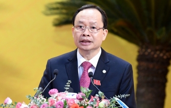 Khởi tố, khám nhà cựu Bí thư Thanh Hóa Trịnh Văn Chiến